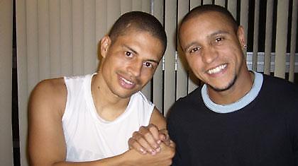 Ανανέωσαν Άλεξ και Ρομπέρτο Κάρλος με «Φενέρ»