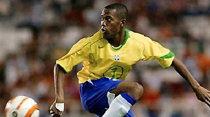 Χιουζ: «Θα τιμωρηθεί ο Ρομπίνιο»