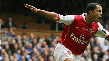 Αισιόδοξος ο Βενγκέρ για νέο συμβόλαιο στον Ουόλκοτ