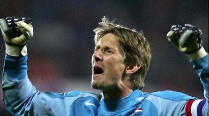 Γράφει ιστορία ο Φαν ντε Σάαρ