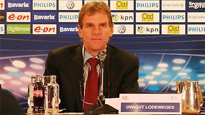 Υπηρεσιακός προπονητής της Αϊντχόφεν ο Λοντβίγκες