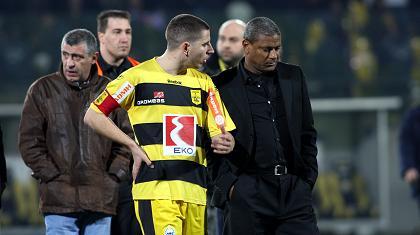 ΑΡΗΣ: Ψάχνει τη λύση o Μαζίνιο