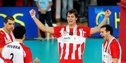 Βολές κατά ΠΑΟ και ΕΟΠΕ από Ολυμπιακό