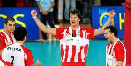 Βολές κατά ΠΑΟ και ΕΟΠΕ από Ολυμπιακό