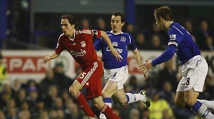 «Χρυσό» γκολ για Έβερτον, «θάνατος» για Λίβερπουλ