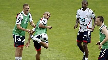 Αμπιντάλ : «Καλύτερα να μην έρθει ο Μπενζεμά»