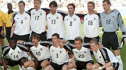 Οζίλ και Μπεκ τα νέα πρόσωπα της Γερμανίας