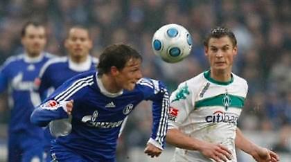 Bundesliga: Γκέλες για πρωτοπόρους, «πικρό» γκολ για Χαριστέα