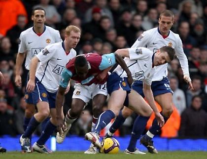 Premier League: Απτόητη και... απόρθητη η Μαν. Γιουνάιτεντ