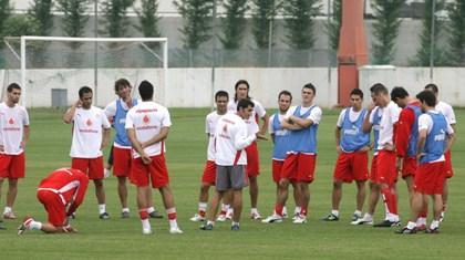 Βαλβέρδε: «Προσέχετε τι λέτε…»