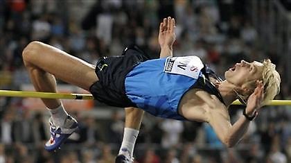 «Ξαναπέταξε» ο Ούκοφ