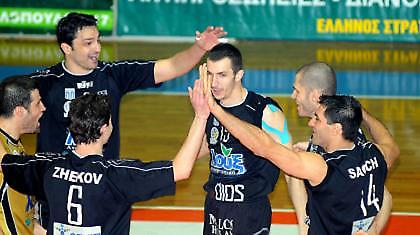 «Σφραγίζει»  την  πρόκριση…