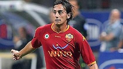 Ανανεώνει το συμβόλαιο του Ακουιλάνι η Ρόμα