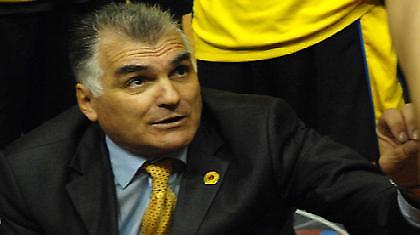 Μαρκόπουλος: «Η Ντιναμό τιμωρεί…»