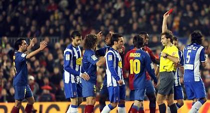 «Φωνάζει» για τη διαιτησία η Μπαρτσελόνα