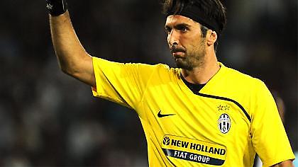 Μπουφόν: «Εγγυώμαι πως οι αστέρες δεν θα πάνε στη Σίτι»