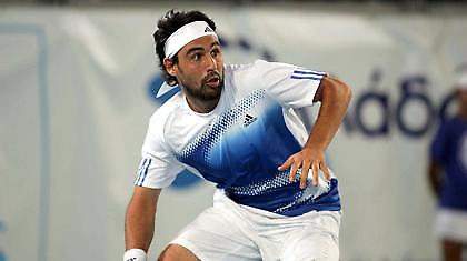 Άνοδος για Παγδατή, σταθερή η Δανιηλίδου