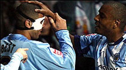 «Νοκ άουτ» η Μπλάκμπερν