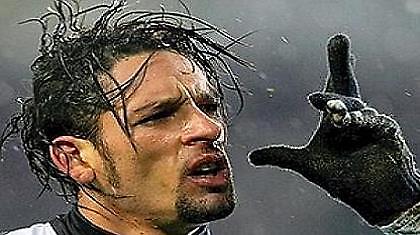 Αμάουρι: «Μια μέρα θα εκπροσωπήσω τη χώρα σου…»