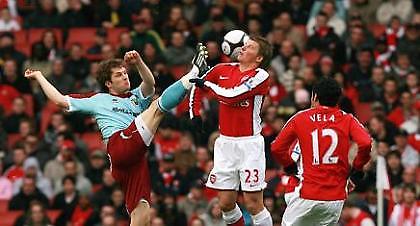 Στα προημιτελικά η Άρσεναλ (video)