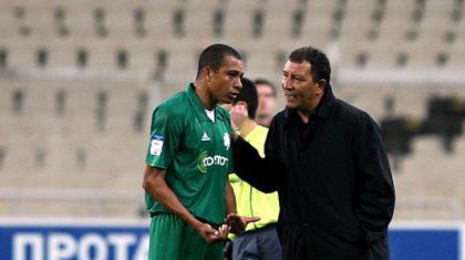 «Φορτώνει» το κέντρο ο Τεν Κάτε