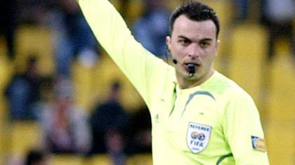 Παραπομπή διαιτητή και βοηθού