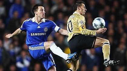 Άλλοι τρεις κλείνουν θέση