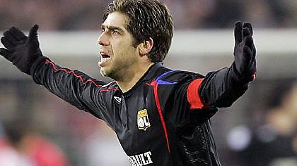 Γκουαρντιόλα: «Προσοχή στα φάουλ του Ζουνίνιο»