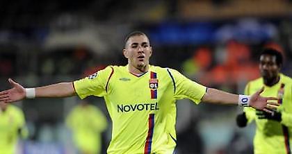 Μπενζεμά: «Θα μείνω στη Λιόν»