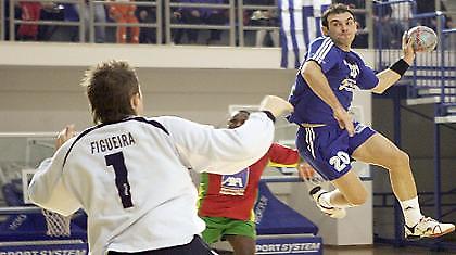 Δημάκης αντί Βακάλη ενόψει Φινλανδίας