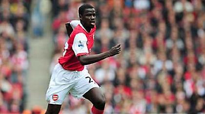 Ανανέωσε με Άρσεναλ ο Εμπουέ