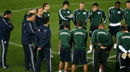 Τεν Κάτε: «Μην ασχολείστε…»