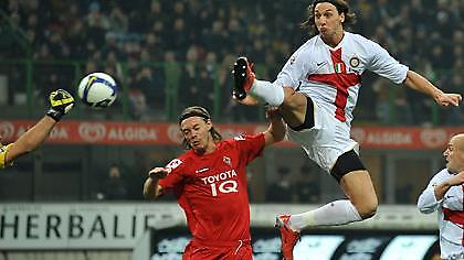 Ραϊόλα: «Δεν πάει πουθενά ο Ιμπραΐμοβιτς»