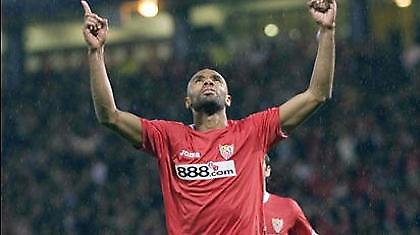 Κανουτέ: «Δέχομαι τηλεφωνήματα από Αγγλία»