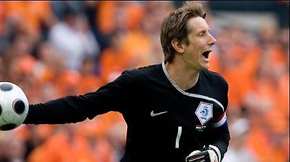 Δεν επιστρέφει στην εθνική ο Φαν Ντερ Σαρ