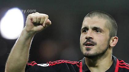 Έτοιμος για μείωση αποδοχών…