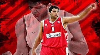 Τι περιμένει ο Ολυμπιακός με Μπουρούση;