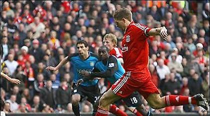 Premier League: Στο -1 με «πεντάρα» η Λίβερπουλ