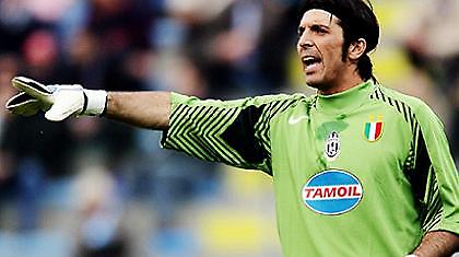 Μπουφόν: «Δίκαια στην πρώτη θέση η Ίντερ»