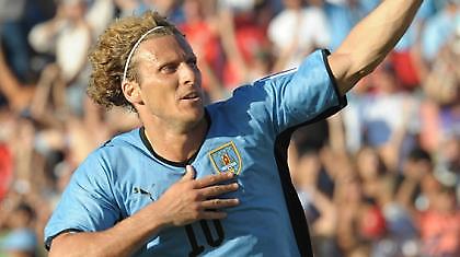 Μεγάλη νίκη για Ουρουγουάη (video)