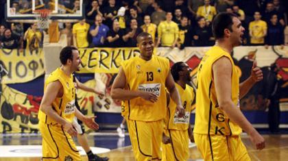 Νίκη πλέι οφ για ΑΕΚ, κοντά στην παραμονή το Αιγάλεω, μπαίνει πεντάδα το Μαρούσι