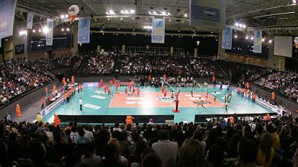 «Γιατί τους αφήσατε να μπουν;»