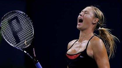 Η Σάφινα στην κορυφή