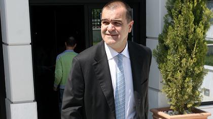 Αιχμηρός και δεσμευτικός!