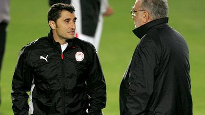 Ωρα συμβολαίου!