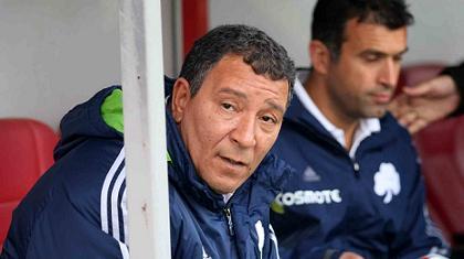 Τεν Κάτε: «Θέλω παίκτες νικητές ή… φεύγουν»