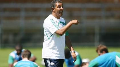 Τεν Κάτε: «Μη φάτε, γιατί… πληρώνετε»!