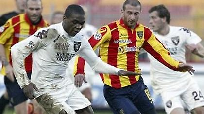 Παράπονα από τη Λέτσε ο Παπαδόπουλος