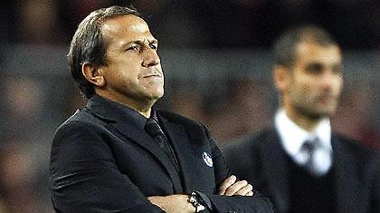 Μουνιόθ: «Ελπίζω να μην αγωνιστεί ο Ινιέστα»