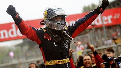 Ο Φέτελ πήρε την pole position